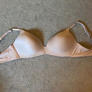 Victoria’s Secret Wirefree Nude Bra
